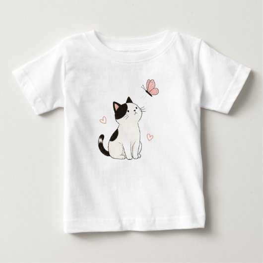 かわいい黒白の猫とピンクの蝶々 ベビーTシャツ (正面)