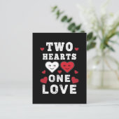 かわいい2つのハート 1つの愛 誕生日 バレンタインデー ポストカード (スタンド正面)