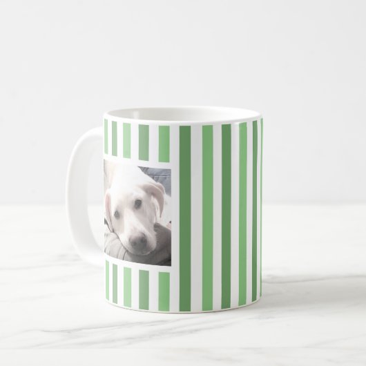 かわいい2枚の写真ストライプの白とセージ緑 コーヒーマグカップ (正面左)