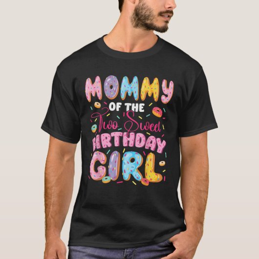 かわいい2歳の誕生日の女の子のドーナツ好きのお母さん Tシャツ (正面)
