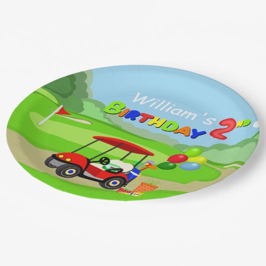 かわいい2ndバースデーレッドゴルフカート少年 ペーパープレート (アングル)