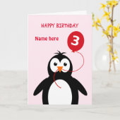 かわいい3位の誕生日ペンギンに名前ピンク カード (黄色い花)