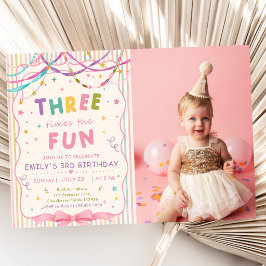 かわいい3回楽しむ3歳の誕生日パーティーの写真 招待状