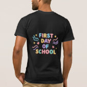 かわいい3Dパステル色のスクールデザイン Tシャツ (裏面)