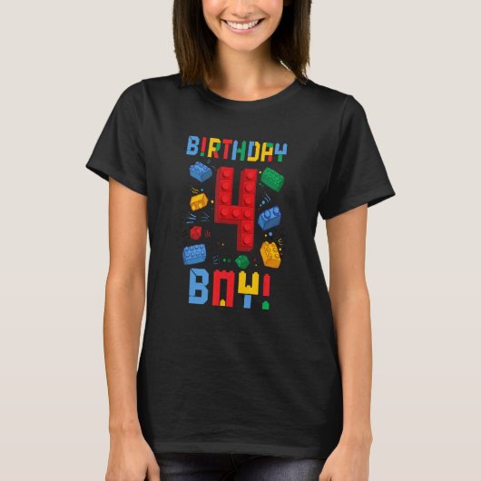 かわいい4歳の誕生日4歳ブロック建物ビルド Tシャツ (正面)