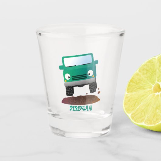 かわいい4X4オフロード車の漫画の車 ショットグラス (正面)