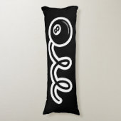 かわいい8本のボールマンガだよそ転がれが黒いベッド ボディピロー (正面縦)