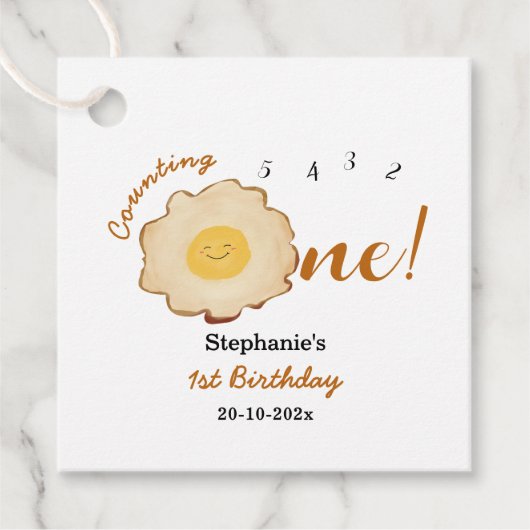 かわいい フリードエッグ 1歳の誕生日 記念タグ フェイバータグ (正面)