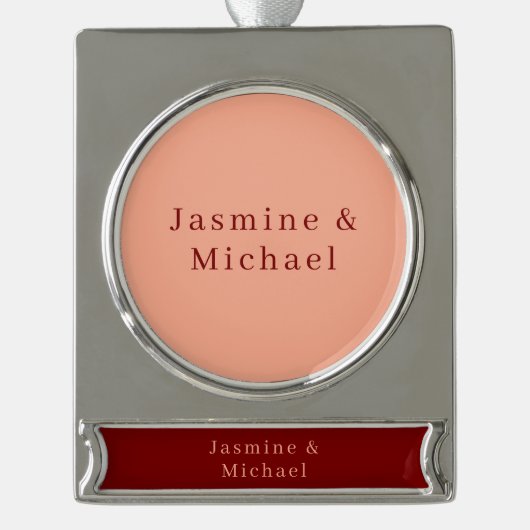 かわいい ミニマリスト ワインレッド & ピンクの名前 シルバープレートバナーオーナメント (正面)