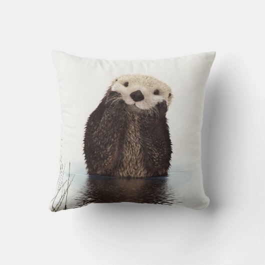 かわいい 愛らしい フワフワのカワウソの動物 クッション (裏面)