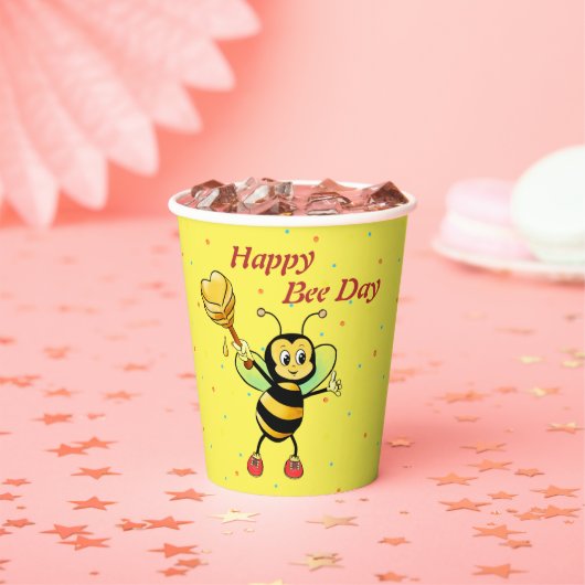 かわいい（昆虫）マルハナバチとハート&紙吹雪誕生日 紙コップ (インサイチュ)