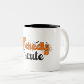 かわいい – 魔法のハロウィーンの夜のパターン ツートーンマグカップ (正面右)