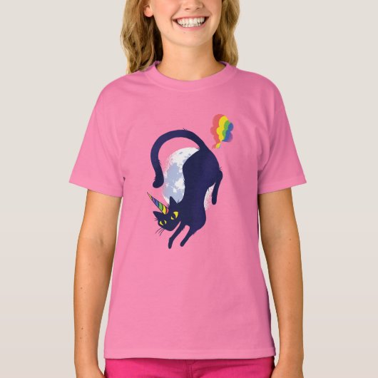 かわいいCaticornの黒猫のユニコーンのTシャツ Tシャツ (正面)