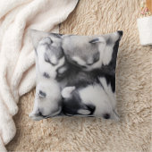 かわいいnの愛らしくハスキーな子犬の枕 クッション (ブランケット)