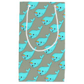 かわいいNarwhal スモールペーパーバッグ (正面)