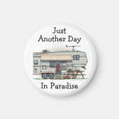 かわいいRVヴィンテージ第5輪キャンパー走行トレーラー マグネット (正面)