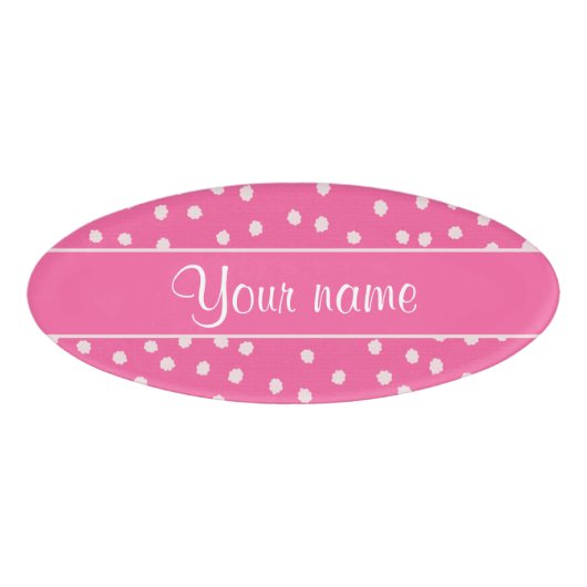 かわいくきたなく白い水玉模様のピンクの背景 名札 (正面)