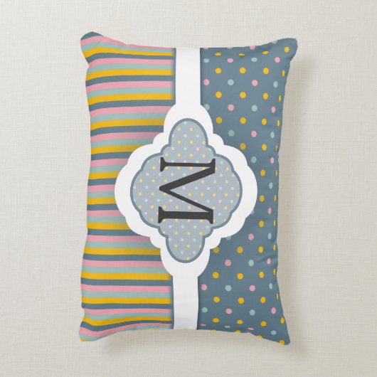 かわいくカスタムなモノグラムの水玉模様のストライプなパターン アクセントクッション (裏面(縦))