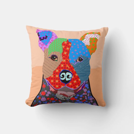 かわいくカラフルなパッチワークのピットブル犬 クッション (正面)