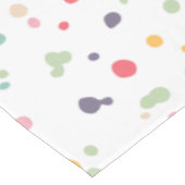 かわいくカラフルな紙吹雪のドット・パターン テーブルクロス (アングル)