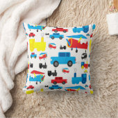 かわいくカラフルな飛行機、列車および車のコラージュ クッション (ブランケット)