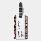 かわいくガーリーなピンクのソックスは黒の女の子をまねます ラゲッジタグ (正面縦)