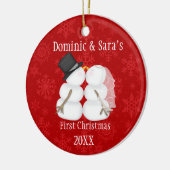 かわいくキスをするな雪だるまの初めてのクリスマスのオーナメント セラミックオーナメント (左)