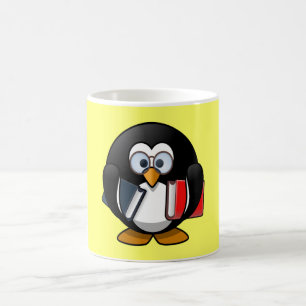 かわいく小さいアニメの本の虫のペンギン コーヒーマグカップ