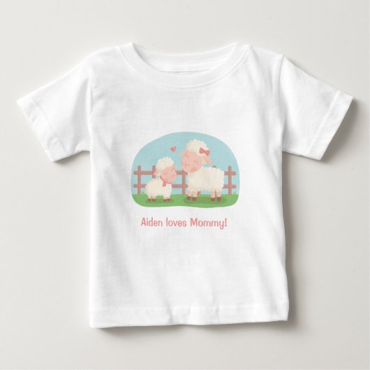 かわいく小さい子ヒツジおよびお母さん ベビーTシャツ (正面)