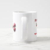 かわいく愛らしく赤いロブスターのハート形の挟み ジャンボコーヒーマグカップ (裏面)