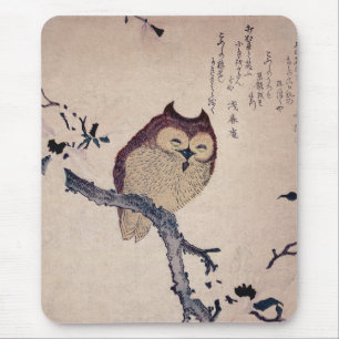 かわいく日本のな微笑のフクロウ マウスパッド