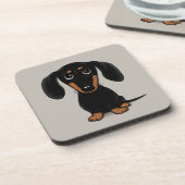 かわいく滑らかな上塗を施してある黒およびタンのダックスフント犬 コースター (左側)