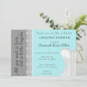 かわいく白いレースのコルセットのランジェリーのブライダルシャワー 招待状 (スタンド正面)