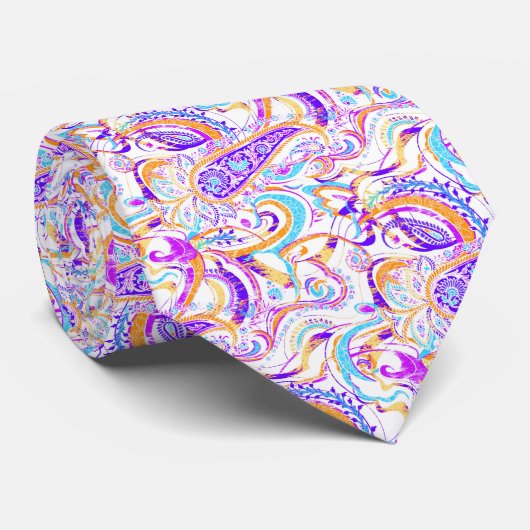 かわいく白く多彩なペイズリーのデザイン ネクタイ (ロール)