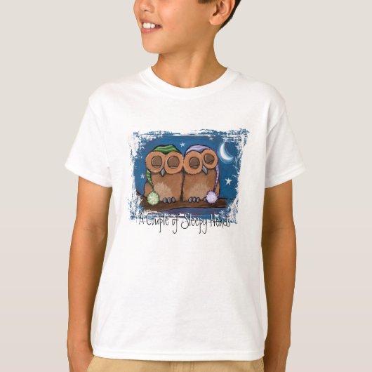 かわいく眠いフクロウのTシャツ Tシャツ (正面)