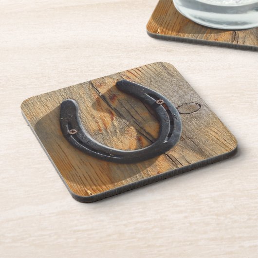 かわいく素朴な西部の幸運の蹄鉄の木製の一見 コースター (左側)