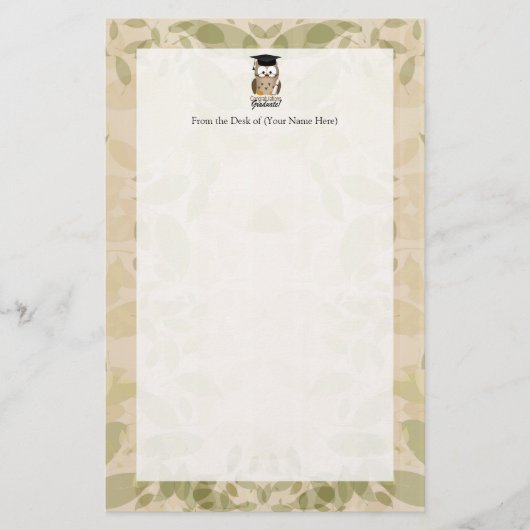 かわいく賢いフクロウの卒業生 便箋 (正面)