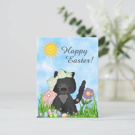 かわいく黒い子ネコ、カラフルの卵のハッピーイースター猫 シーズンポストカード (スタンド正面)