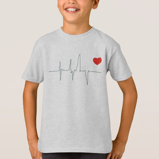 かわいく、ファンキーな愛赤いハート率のTシャツ Tシャツ (正面)