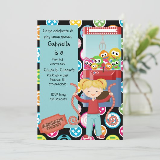 かわいく、数々のな色、アーケードの誕生日の女の子の招待状 招待状 (スタンド正面)