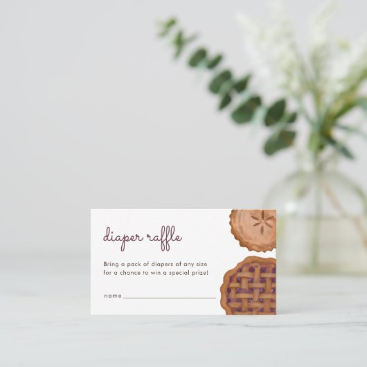 かわいこちゃんパイおむつラッフルベビーシャワーインサートカード 名刺 (スタンド正面)