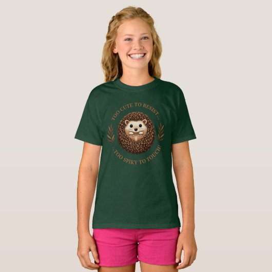 かわいすぎて抵抗できない… - ハリネズミのユーモア Tシャツ (正面フル)