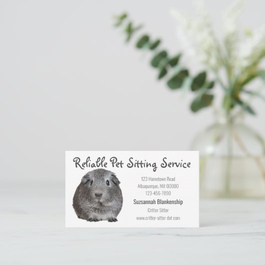 かわいらしいグレイ・ギニア豚の写真 名刺 (スタンド正面)