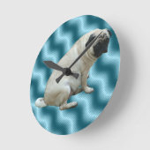 かわいらしいパグの柱時計 ラウンド壁時計 (傾斜)