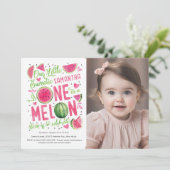 かわいらしいピンクのスイカ、かわいい夏の1歳の誕生日 招待状 (スタンド正面)