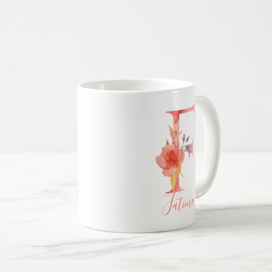 かわいらしいピンクの水彩画の手紙"F " コーヒーマグカップ (正面右)