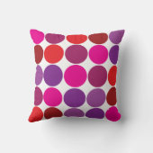 かわいらしいピンクの紫色の赤い水玉模様の円パターン クッション (裏面)