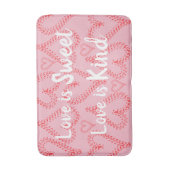 かわいらしいピンクの赤いハートのバス・マット バスマット (正面縦)