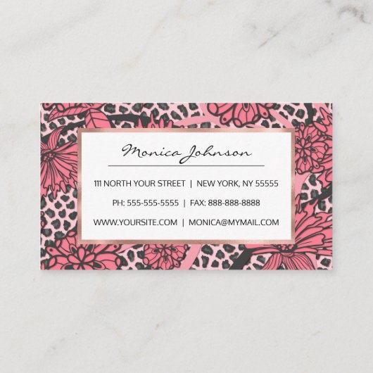 かわいらしいピンクの黒い花のヒョウのプリントパターン 割引カード (裏面)