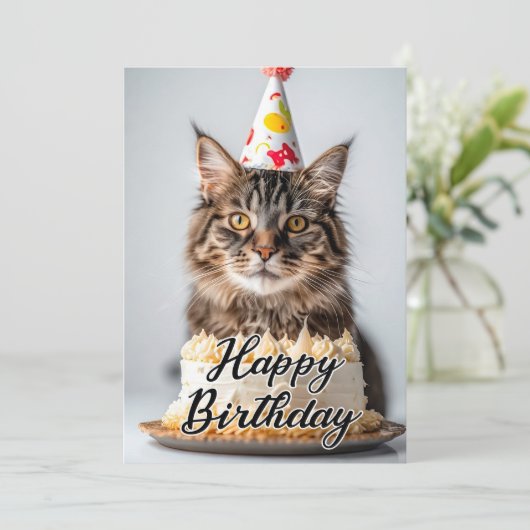 かわいらしいフワフワ猫 – 猫好き誕生日カード (スタンド正面)